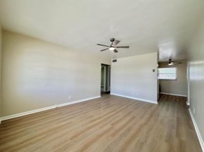 728 Ridge Road 31, Lantana FL 33462