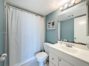 400 SE 10th Street 218, Deerfield Beach FL 33441