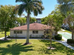 400 SE 10th Street 218, Deerfield Beach FL 33441