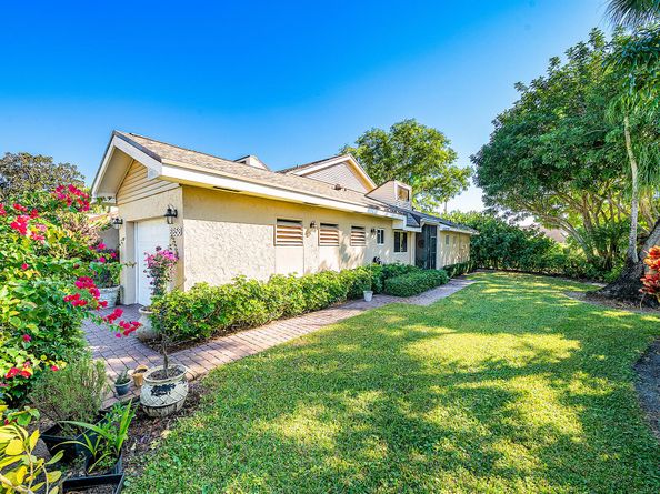 6858 Fountains Circle, Lake Worth FL 33467