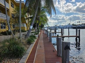 815 Middle River Dr 117, Fort Lauderdale FL 33304