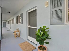 1430 S Lakeside Drive 16, Lake Worth Beach FL 33460