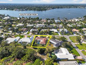 198 Golfview Drive, Tequesta FL 33469