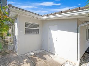 5650-5652 NE 17 TERRACE, NE 17th Terrace, Fort Lauderdale FL 33334