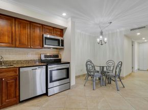 1111 Duncan Circle 104, Palm Beach Gardens FL 33418