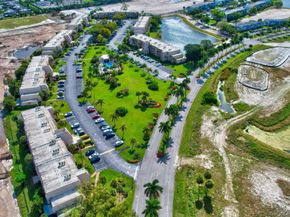 4272 Deste Court 101, Lake Worth FL 33467