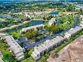 4272 Deste Court 101, Lake Worth FL 33467