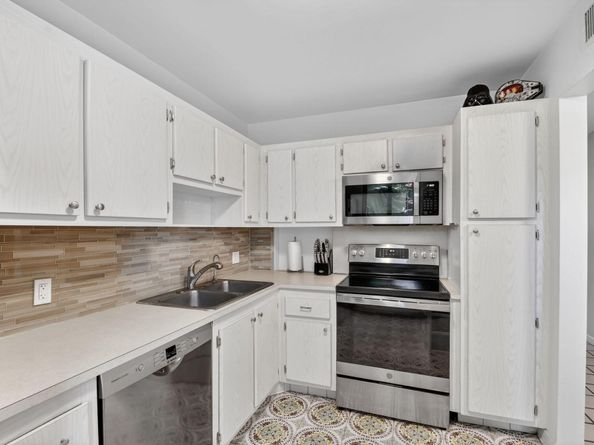 4272 Deste Court 101, Lake Worth FL 33467