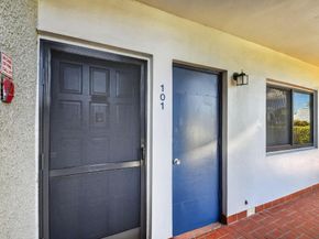 4272 Deste Court 101, Lake Worth FL 33467