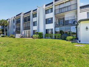 4272 Deste Court 101, Lake Worth FL 33467