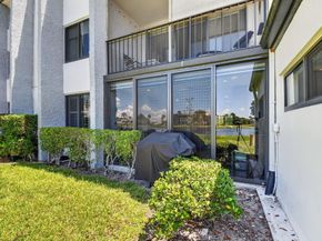 4272 Deste Court 101, Lake Worth FL 33467