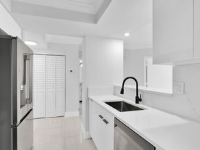 99 SE Mizner Boulevard 223, Boca Raton FL 33432