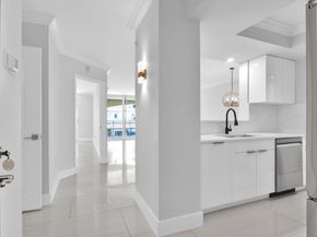 99 SE Mizner Boulevard 223, Boca Raton FL 33432