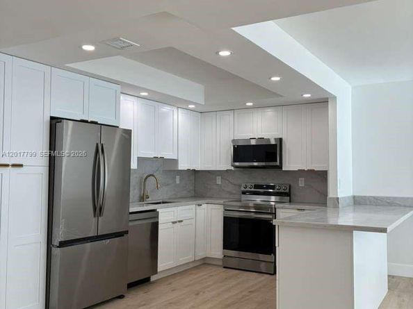 19390 Collins Avenue 520, Sunny Isles Beach FL 33160