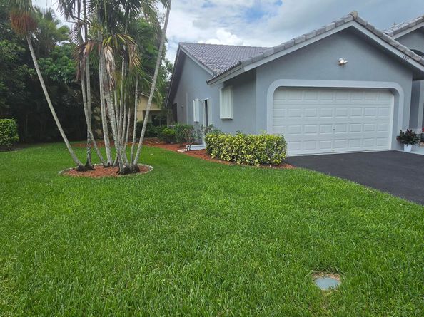 4821 NW 103rd Way, Coral Springs FL 33076