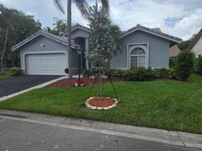 4821 NW 103rd Way, Coral Springs FL 33076