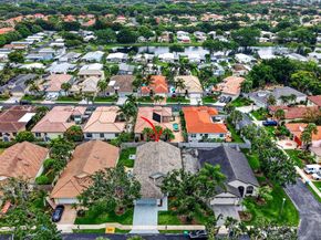 182 Temple Avenue, Boynton Beach FL 33436