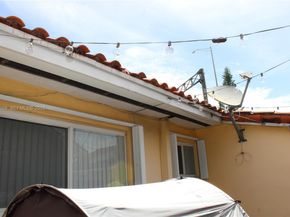 1022 NW 22nd Place, Miami FL 33125