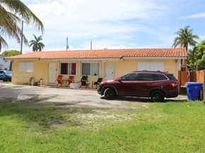 1022 NW 22nd Place, Miami FL 33125