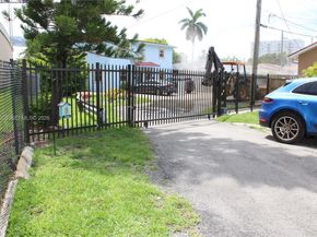 1022 NW 22nd Place, Miami FL 33125