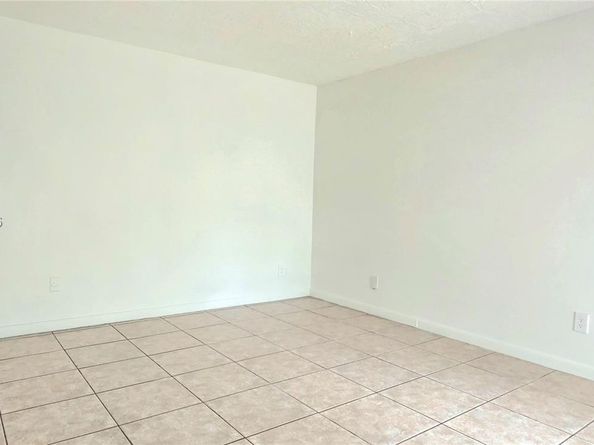 608 Commodore Drive, Plantation FL 33325