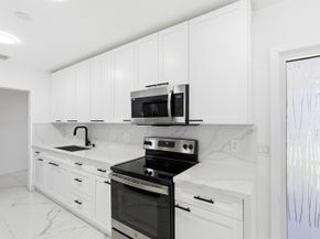 6444 Oak Street, Hollywood FL 33024