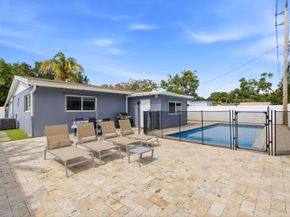 6444 Oak Street, Hollywood FL 33024
