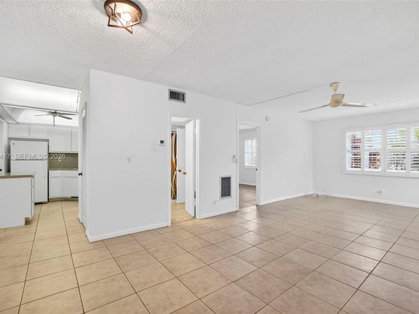 649 W Oakland Park Boulevard 105A, Oakland Park FL 33311