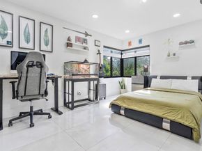 Undisclosed Address #A12023983, Hollywood FL 33019