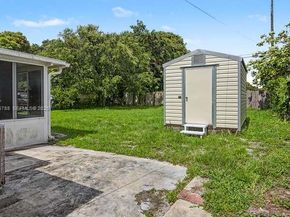 2000 N 58th Avenue, Hollywood FL 33021