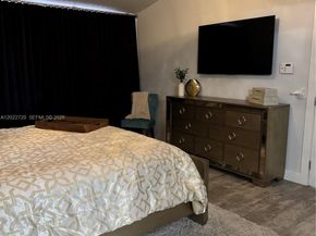 6950 W Wedgewood Avenue, Davie FL 33331