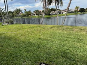 6950 W Wedgewood Avenue, Davie FL 33331