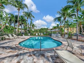 4051 NE 13th Avenue, Oakland Park FL 33334