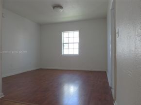 3615 Thomas Avenue 11, Miami FL 33133