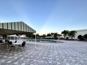 142 Cambridge F, West Palm Beach FL 33417