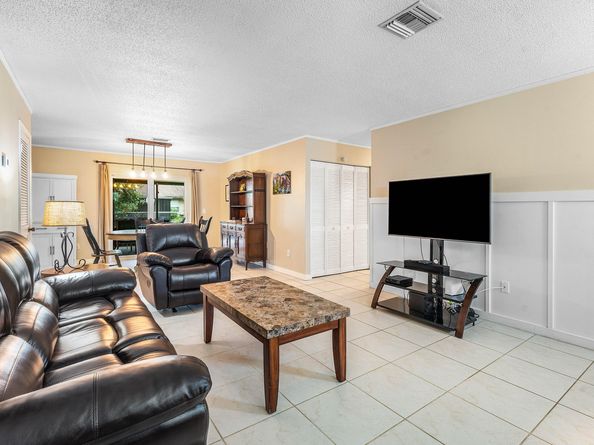 1108 Sonata Way, Royal Palm Beach FL 33411