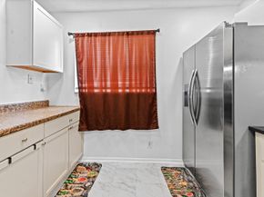 7904 SW 8th Street, North Lauderdale FL 33068
