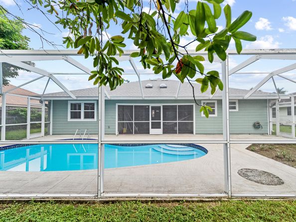 4017 Heath Circle S, West Palm Beach FL 33407