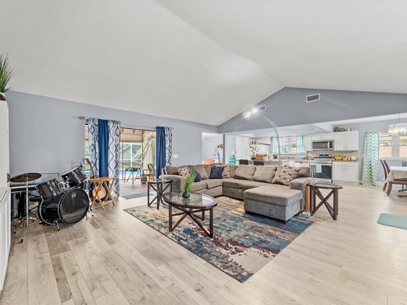 4017 Heath Circle S, West Palm Beach FL 33407