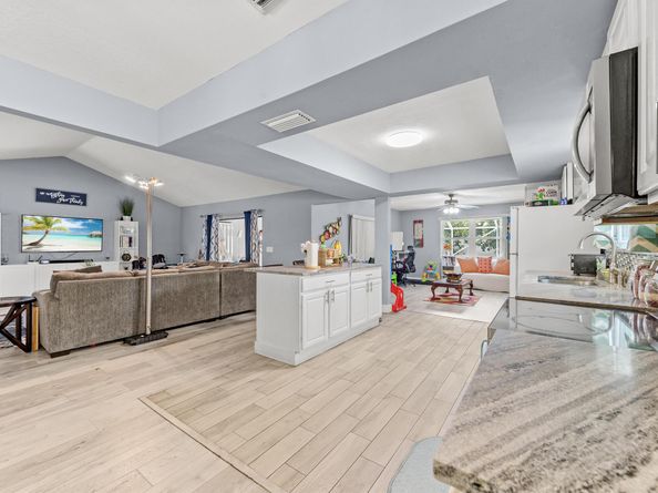4017 Heath Circle S, West Palm Beach FL 33407