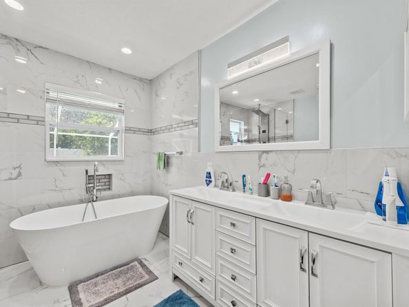 4017 Heath Circle S, West Palm Beach FL 33407
