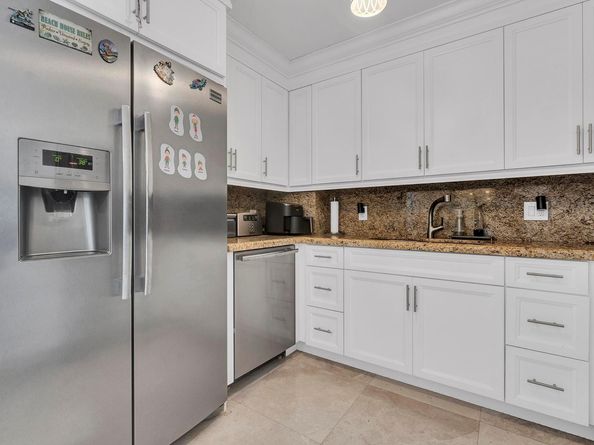 1980 S Ocean Dr 10H, Hallandale Beach FL 33009