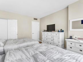 1980 S Ocean Dr 10H, Hallandale Beach FL 33009
