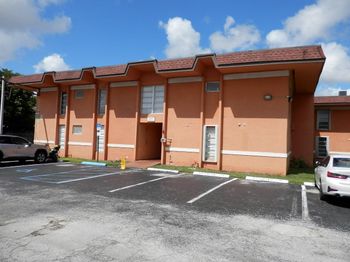 9459 SW 76th St