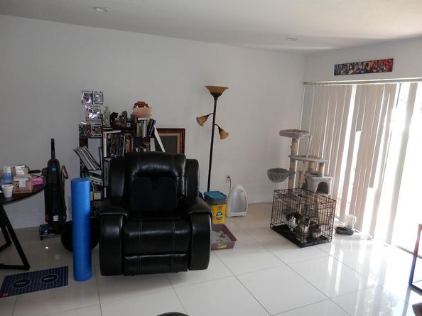 9459 SW 76th St R1, Miami FL 33173