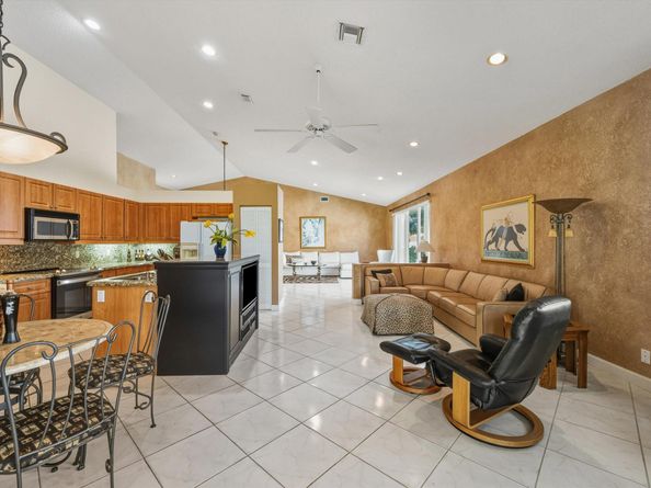 4509 Kensington Park Way, Lake Worth FL 33449