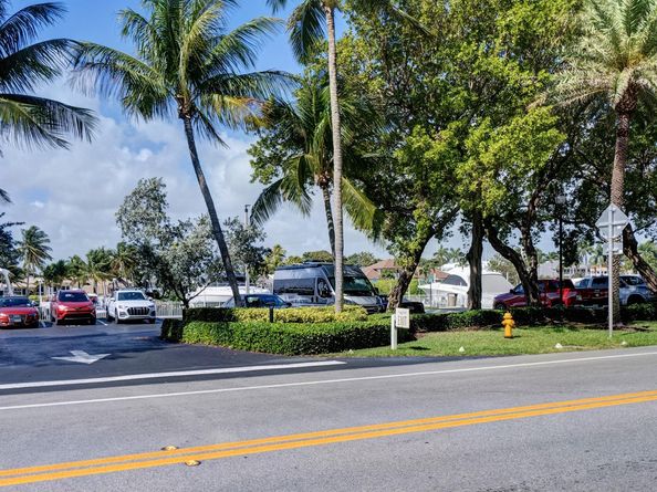 1063 Hillsboro Mile 501, Hillsboro Beach FL 33062