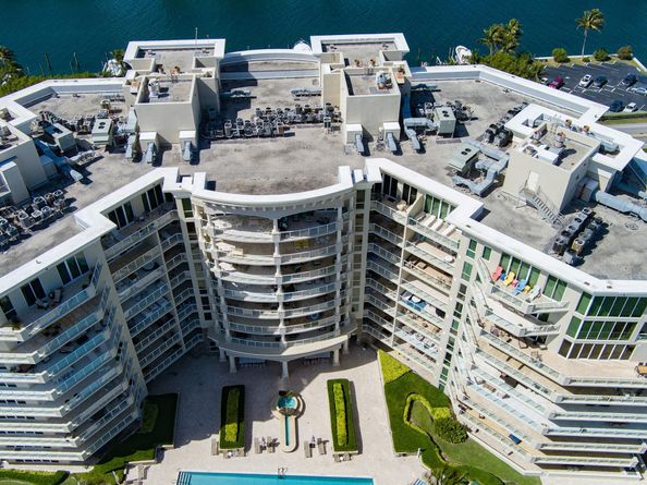 1063 Hillsboro Mile 501, Hillsboro Beach FL 33062