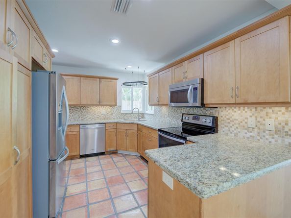 1623 NE 20th St, Fort Lauderdale FL 33305