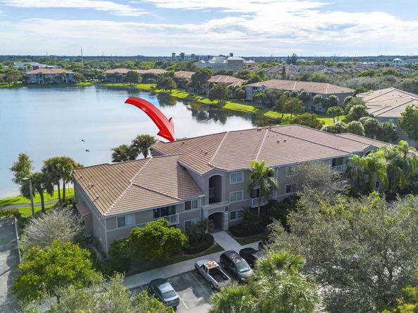 5031 Wiles Road 304, Coconut Creek FL 33073